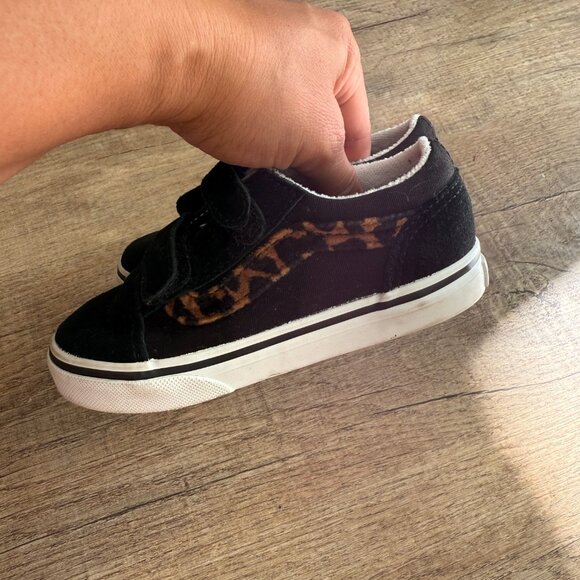 Trendy Vans Toddler Old Skool Leopard & Black Velcro Sneakers (Size 9.0) - Picture 4 of 7